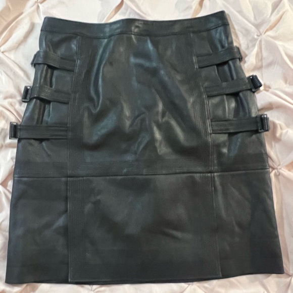 BCBG faux leather skirt - Picture 1 of 8